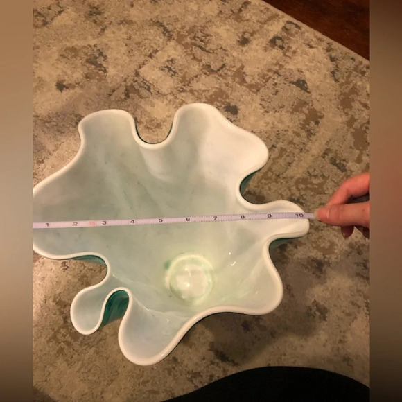 Murano Style Handblown Handkerchief Glass Vase - Picture 8 of 8